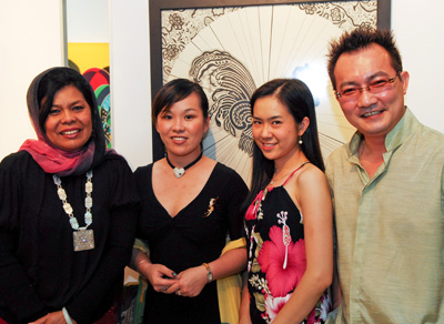 Puan Zuraidah on my right, Felicia and Lunzen on my left Puan Zuraidah on my right, Felicia and Lunzen on my left