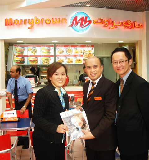 Presentation to Marry Bowrn manager in Dubai, togather with Mr. Lee Hwa Cheng & Emilia Tan