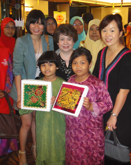 with UMNO Wanita Chairwoman, Datuk Sharifah Aminah Syed Ahmad