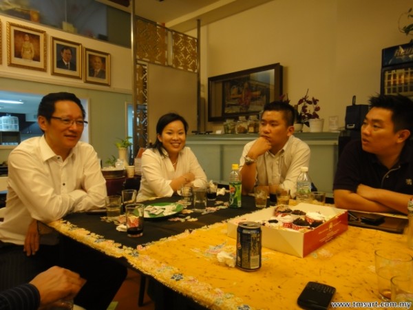 Lee Hwa Cheng, Emilia, Roys Tan... 