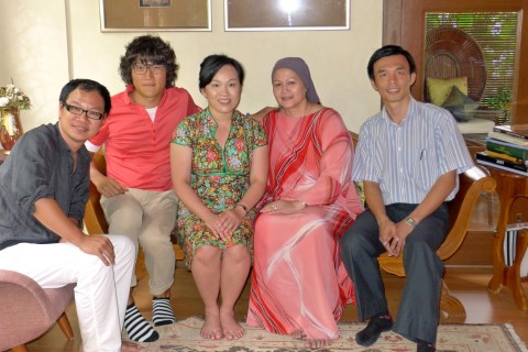 with my good friends, (L to R) Eric, Kwang Hoon, Emilia, Yang Mulia Dato Paduka Datin Seri Sharifah Hismah & Alan Lee