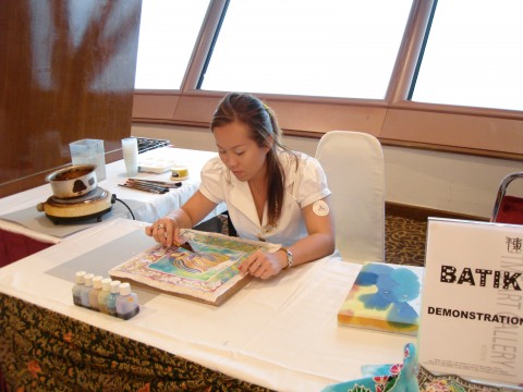 Batik artist Emilia tan Batik Artist Emilia Tan