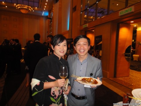 Emilia Tan & Wayne Lim